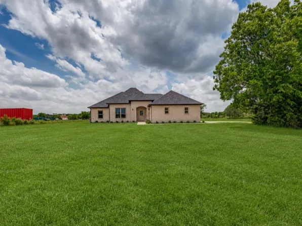 3712 County Road 1102, Celeste, TX 75423