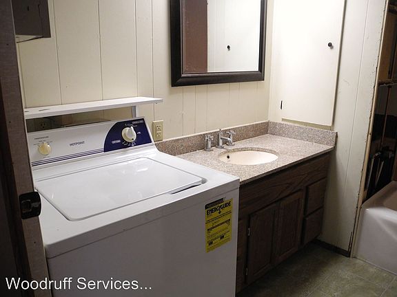 4th image of 714 E College St Lot 6