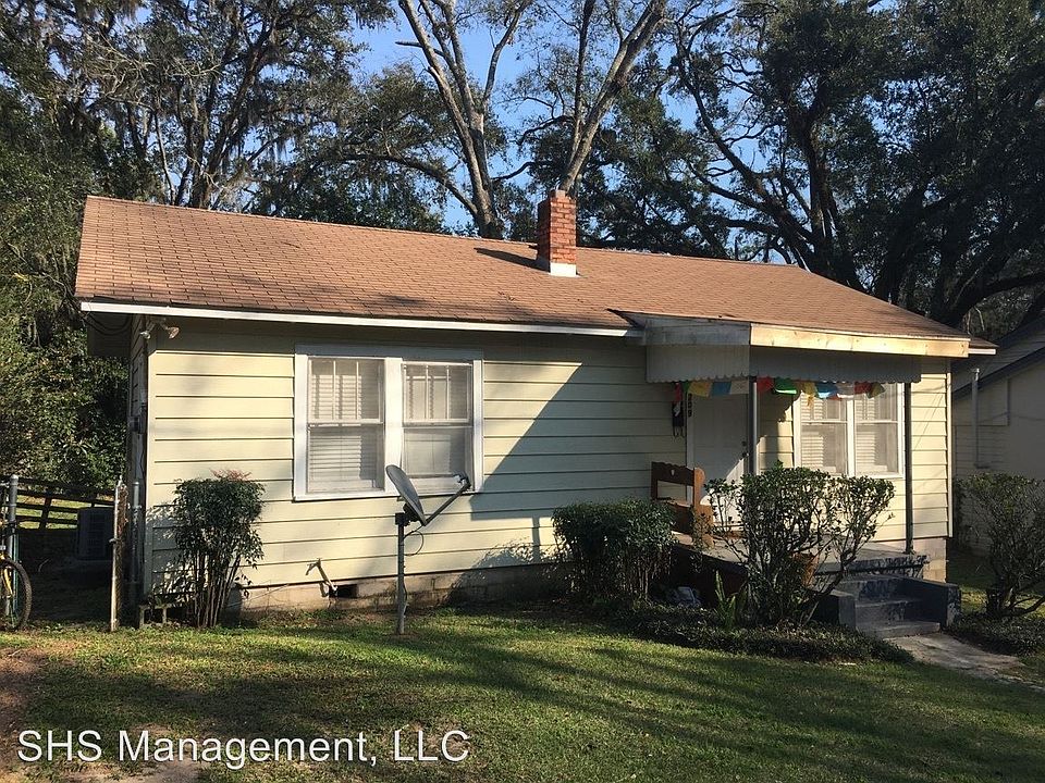 2nd image of 209 Atkinson Dr