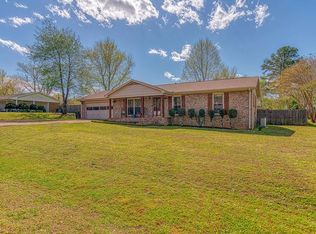 221 Southland Dr, Florence, AL 35633