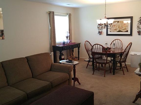 5th image of 10136 E Penrith Dr