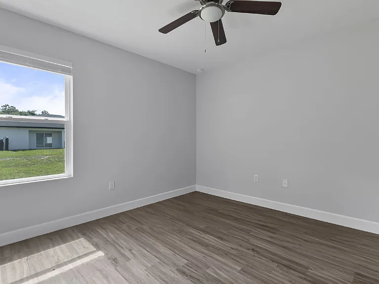 2224 Hilton St — Photo 17