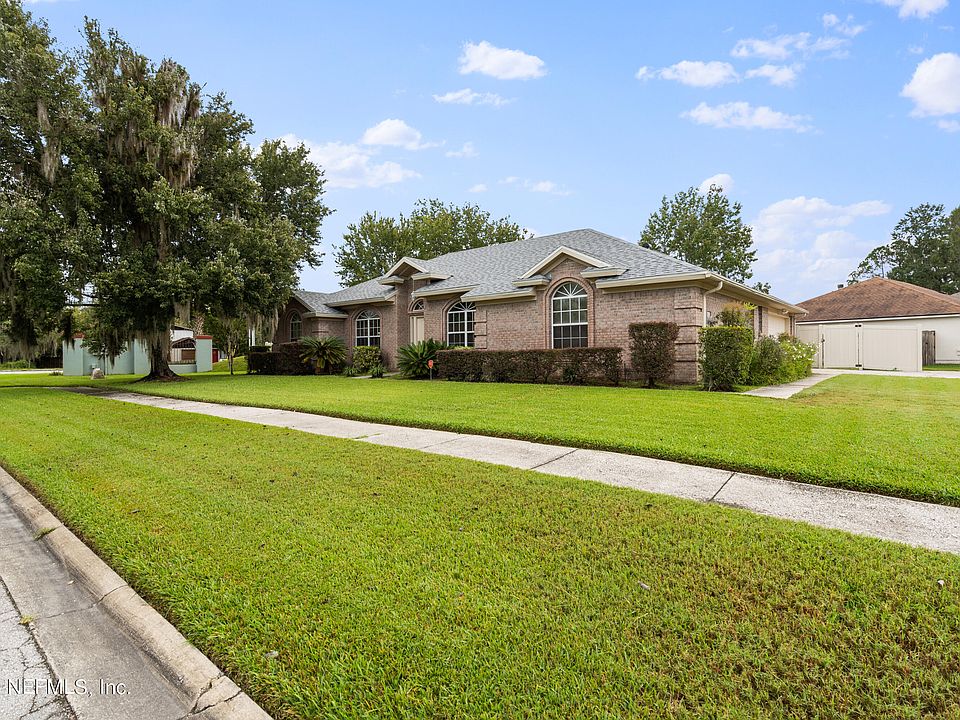 1st image of 1701 REDWOOD Lane