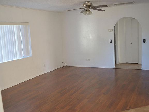 4th image of 3500 N Catherine Dr
