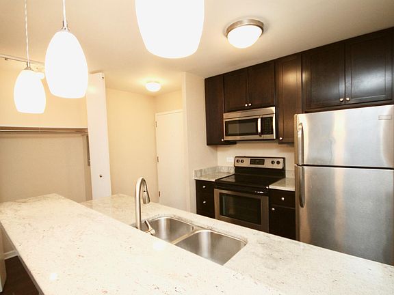 2nd image of 1717 N Dayton St APT 301