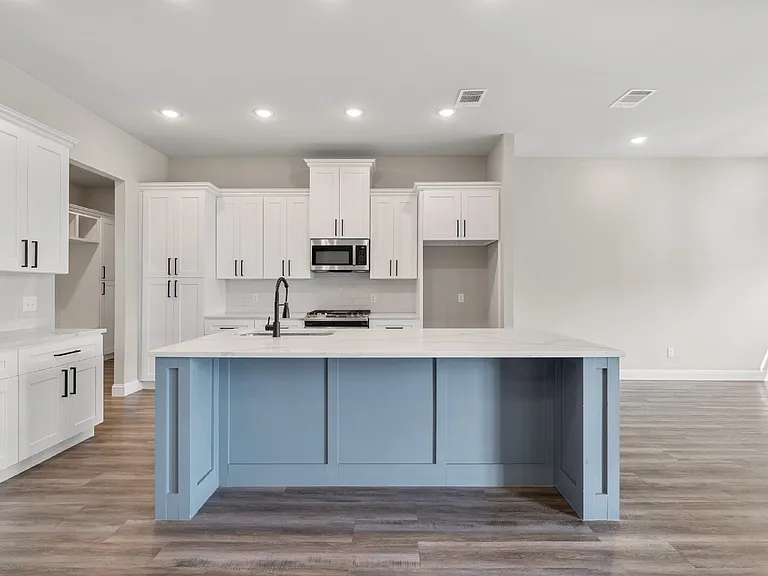 5401 Arroyo Trl — Photo 4