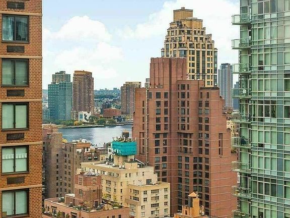 3rd image of 250 E 54th St #34CC