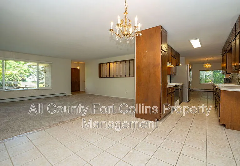 508 Louise Ln — Photo 6
