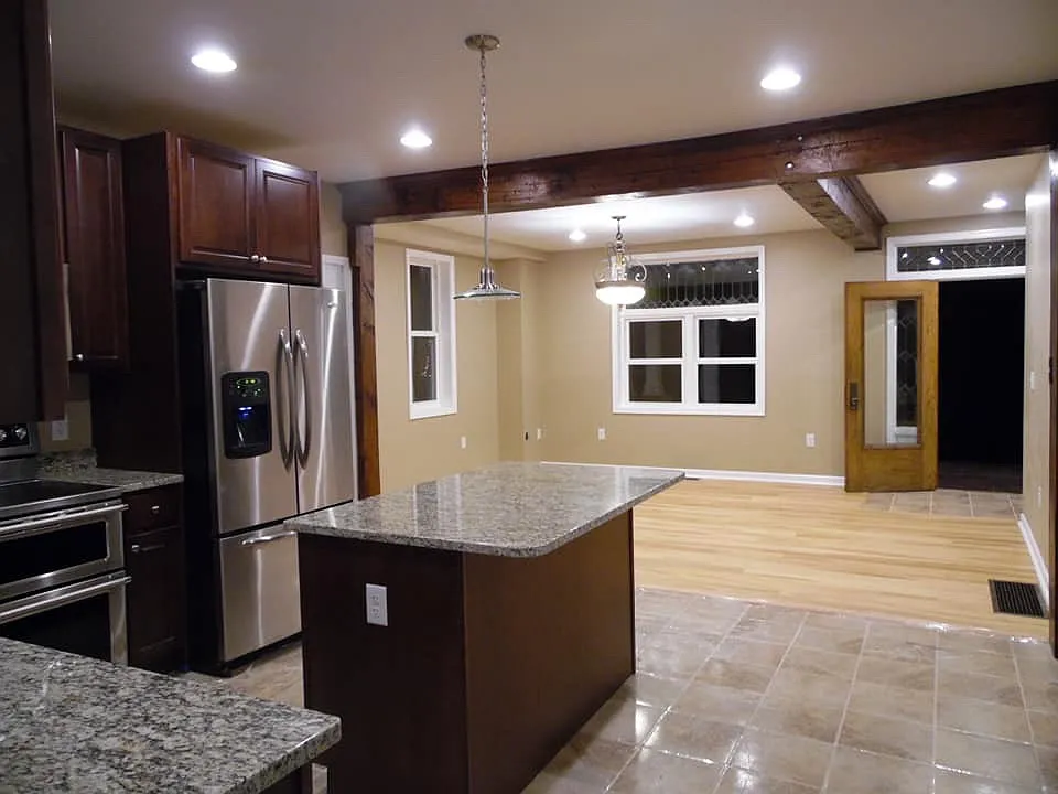 4 bed, 2.5 bath, 2263 sqft, $1,525 — Photo 3