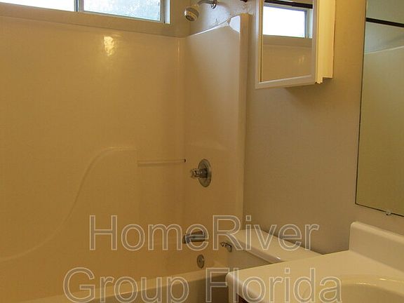 4th image of 1026 Rockport Dr