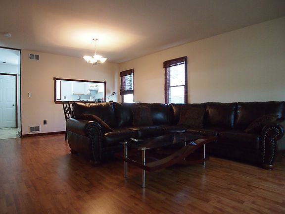 4th image of 156 Hales Ave