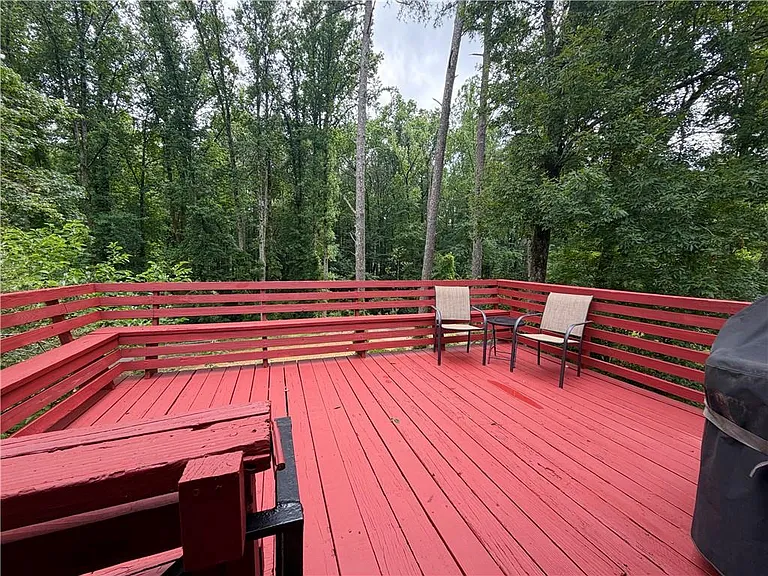 4135 Hideaway Dr — Photo 2