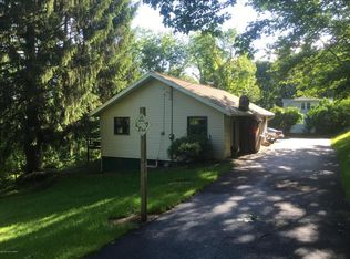 60 N Hunter Hwy, Drums, PA 18222