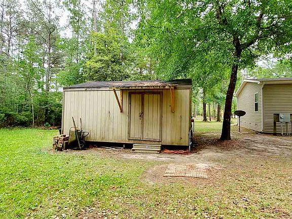 5th image of 3153 Colonial Dr