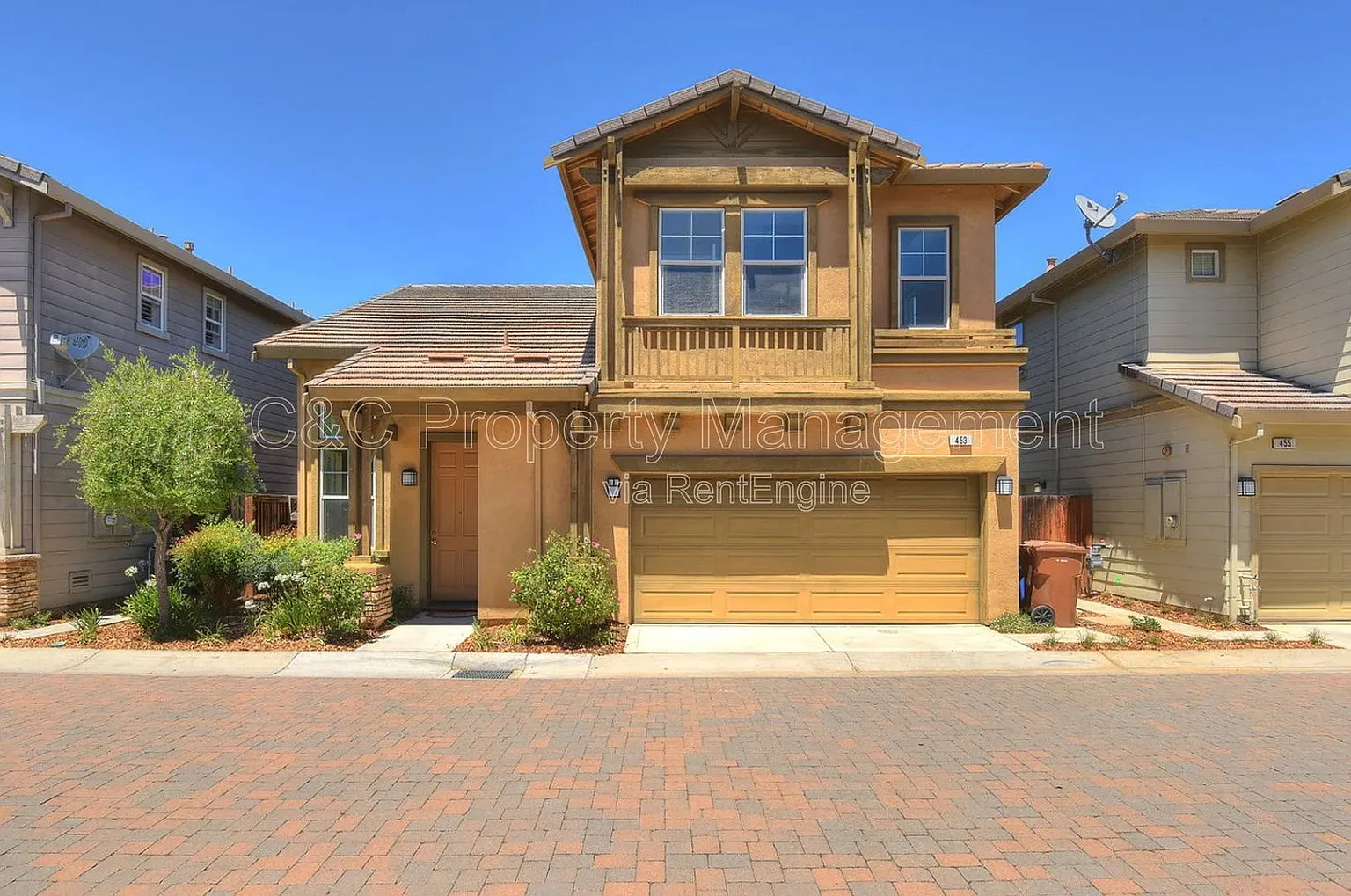 453 Tulip Ct photo 1