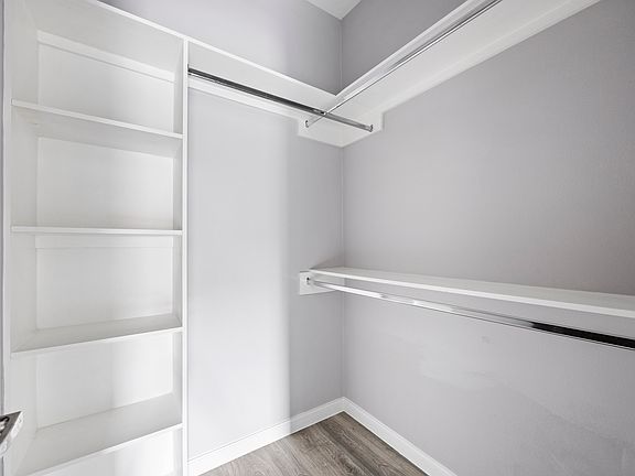 5th image of 1305 E Daffodil Ave #D