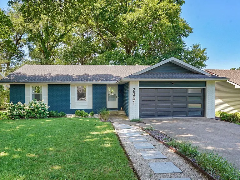 2351 S Rogers Ave — Photo 1