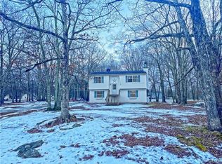 119 Depue Cir, Bushkill, PA 18324