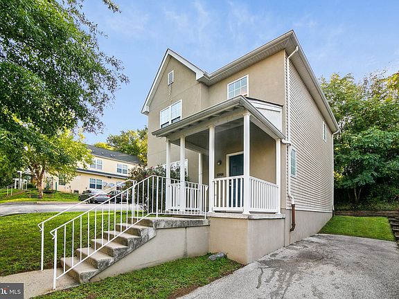 2nd image of 3708 Palisades Dr