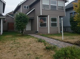 751 N 74th St, Seattle, WA 98103