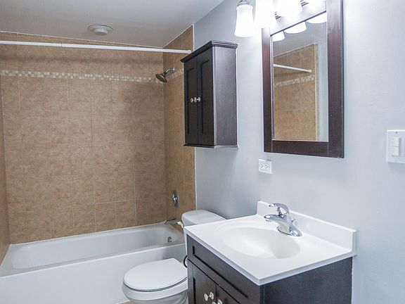 3rd image of 7521 W Grand Ave #4A