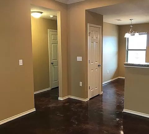 5th image of 2917 Abilene St