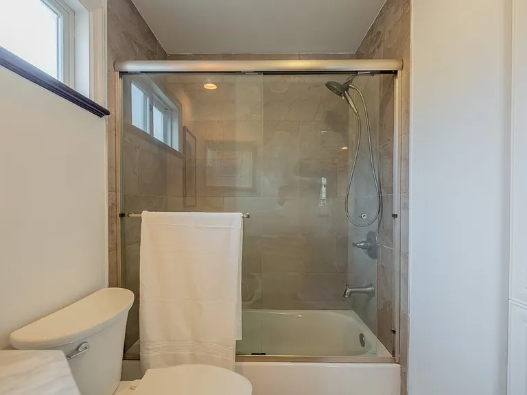 4441 Alumni Ave — Photo 23