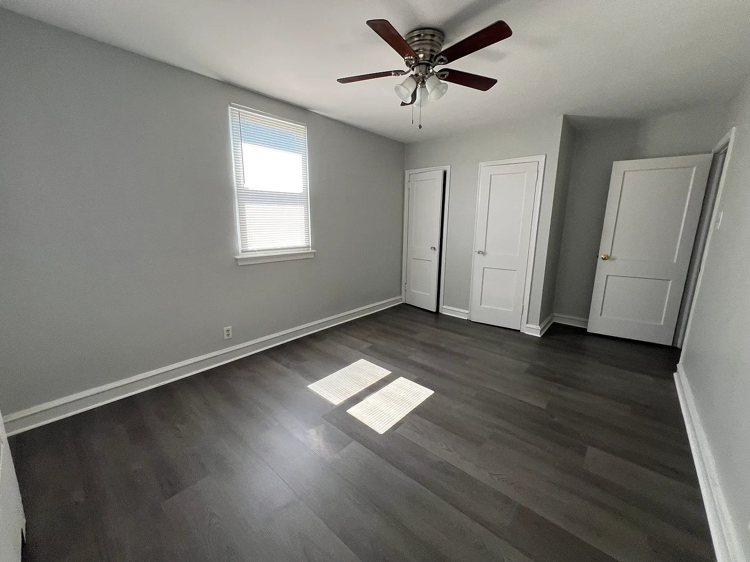 2 bed, 860 sqft, $1,400 — Photo 3