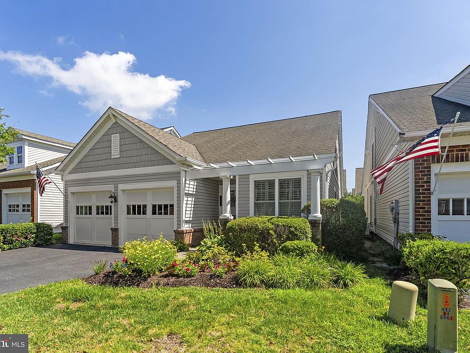 1st image of 8404 Mountain Larkspur Dr