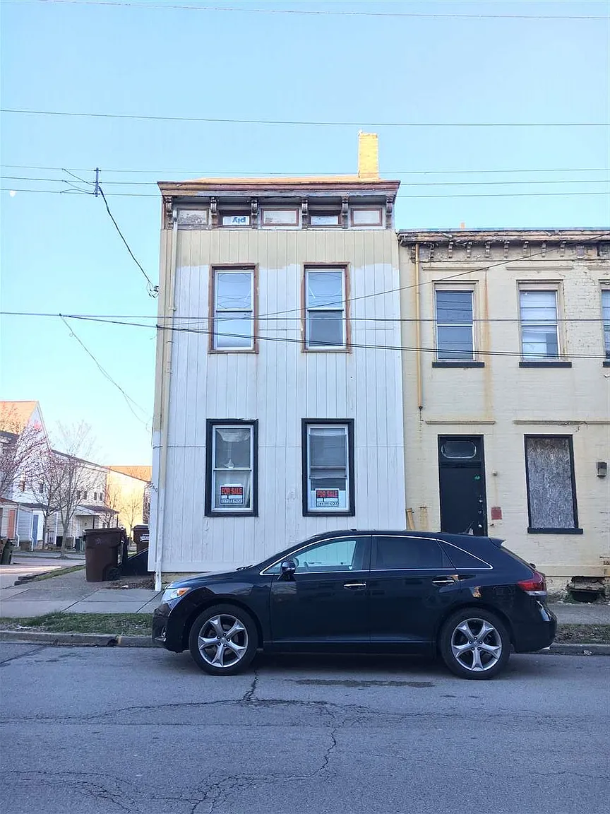 740 Central Ave photo 1