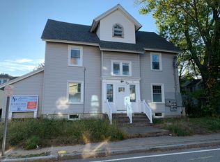 31 Grove St #2, Pawtucket, RI 02860