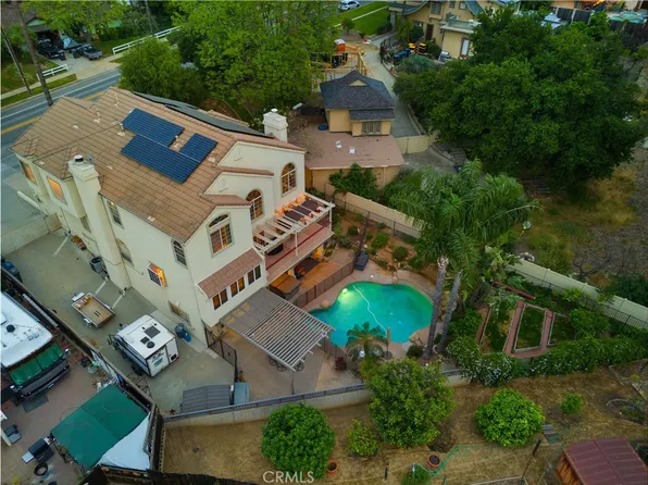 334 Lakeside Ave, Redlands, CA 92373