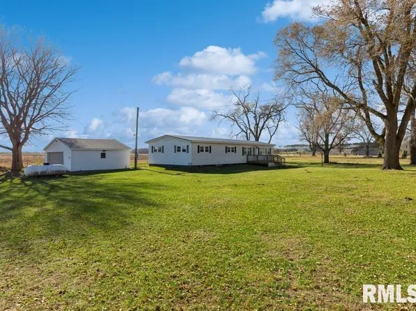 7233 Covell Rd, Fulton, IL 61252