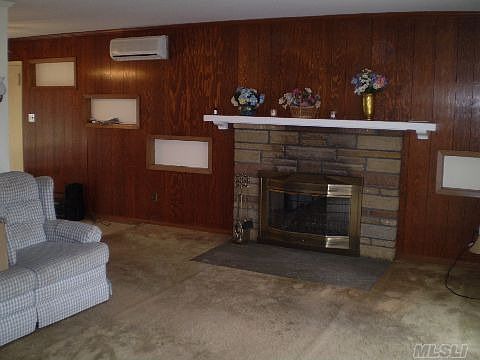3rd image of 111 Moore Ave