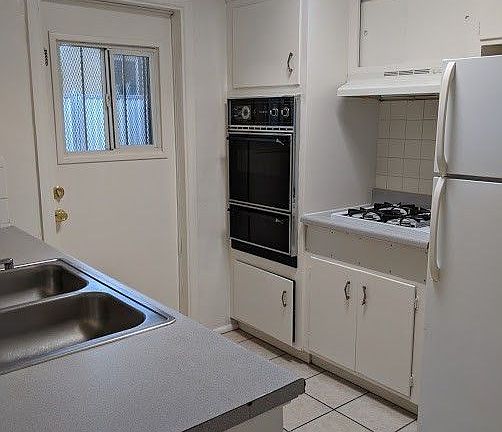 5th image of 1233 E Drachman St