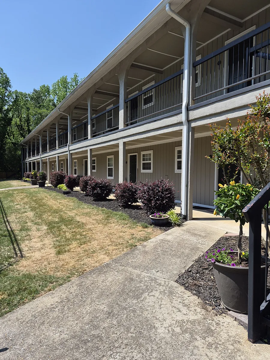 Building Photo - 917 Mountain Creek Rd #8