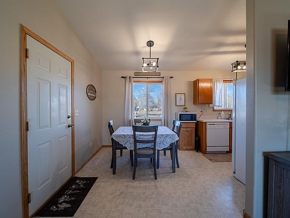 5th image of 2477 Reed Ct