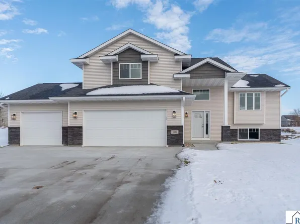 108 Ella Ct, Mankato, MN 56001