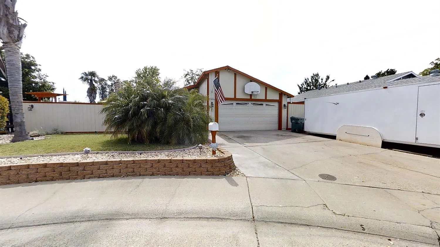 9624 Mirandy Dr photo 1