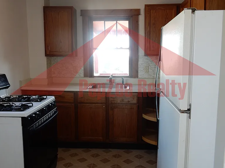 3516 N Main St #2 — Photo 3