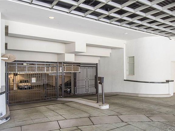 4th image of 12222 Wilshire Blvd APT 207