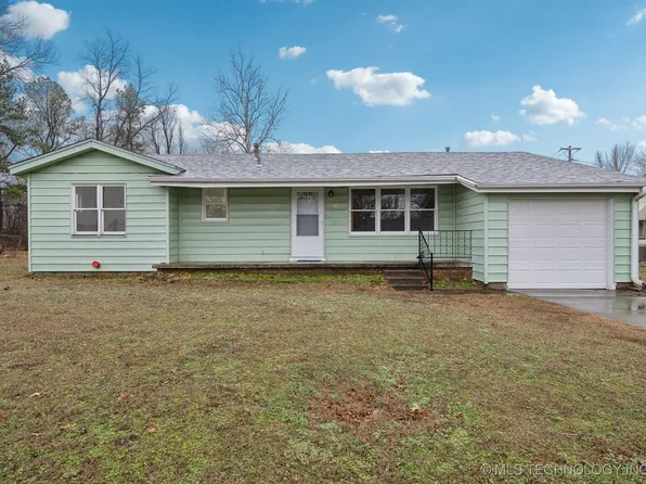 26 Bryan St, Pryor, OK 74361