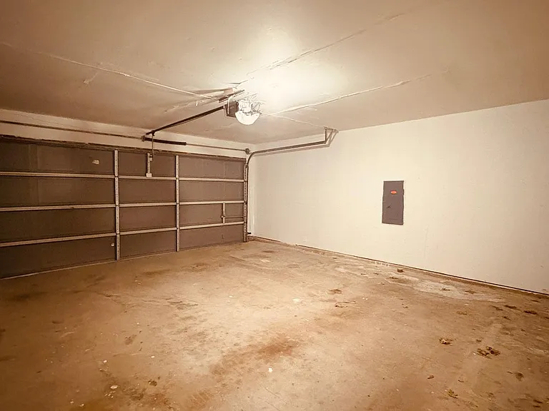 5970 Dustin Trl — Photo 34