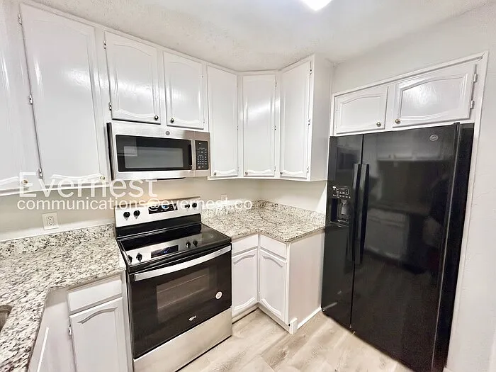 1505 Hanover Dr — Photo 6