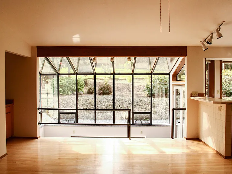 806 Hyak Way — Photo 18