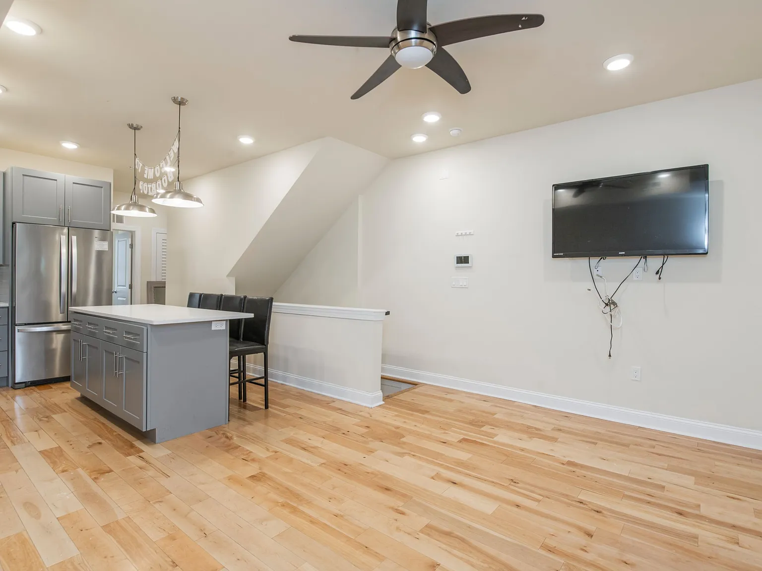 5 bed, 1544 sqft, $1,500 — Photo 3