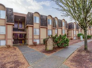 11730 SW Bel Aire Ln APT 4, Beaverton, OR 97008