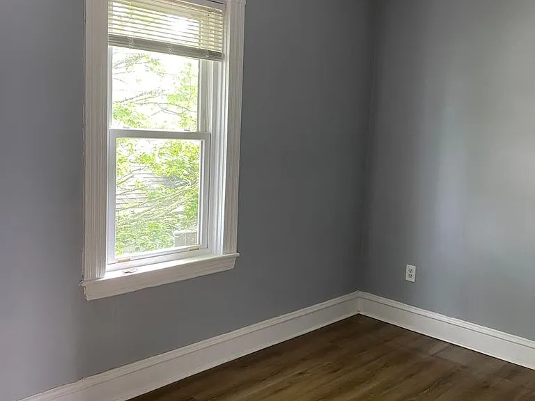 775 Plymouth Ave — Photo 6