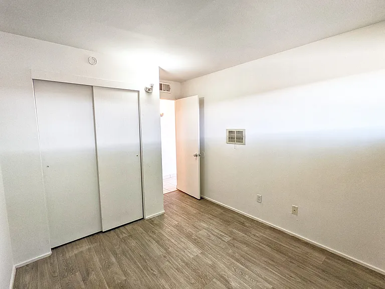 3870 N Park Ave #D — Photo 14
