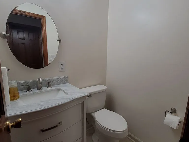 225 Woodglen Dr — Photo 20